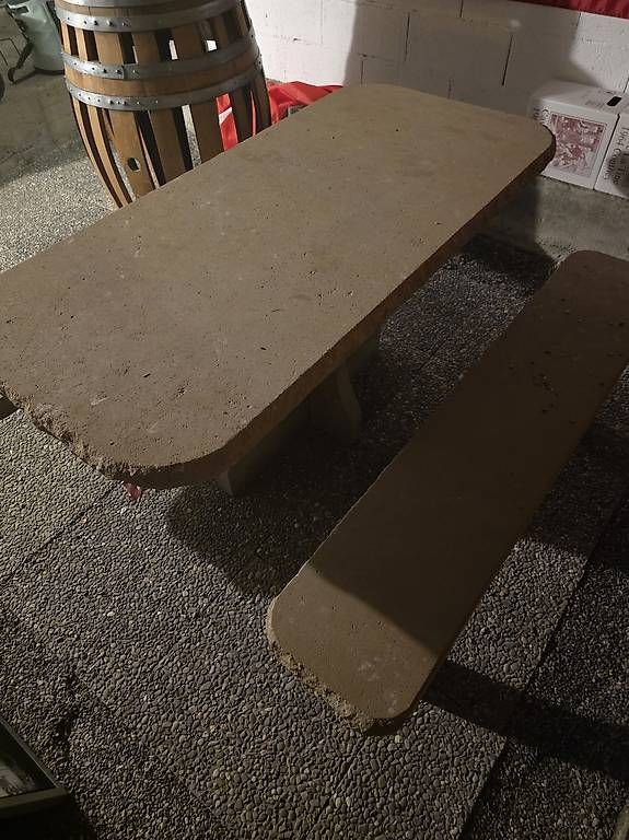 Tische: Table en pierre – Gebraucht aus Ardon von gae_y2dd 1