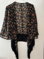 Kimono fleuri noir à franges, taille M.