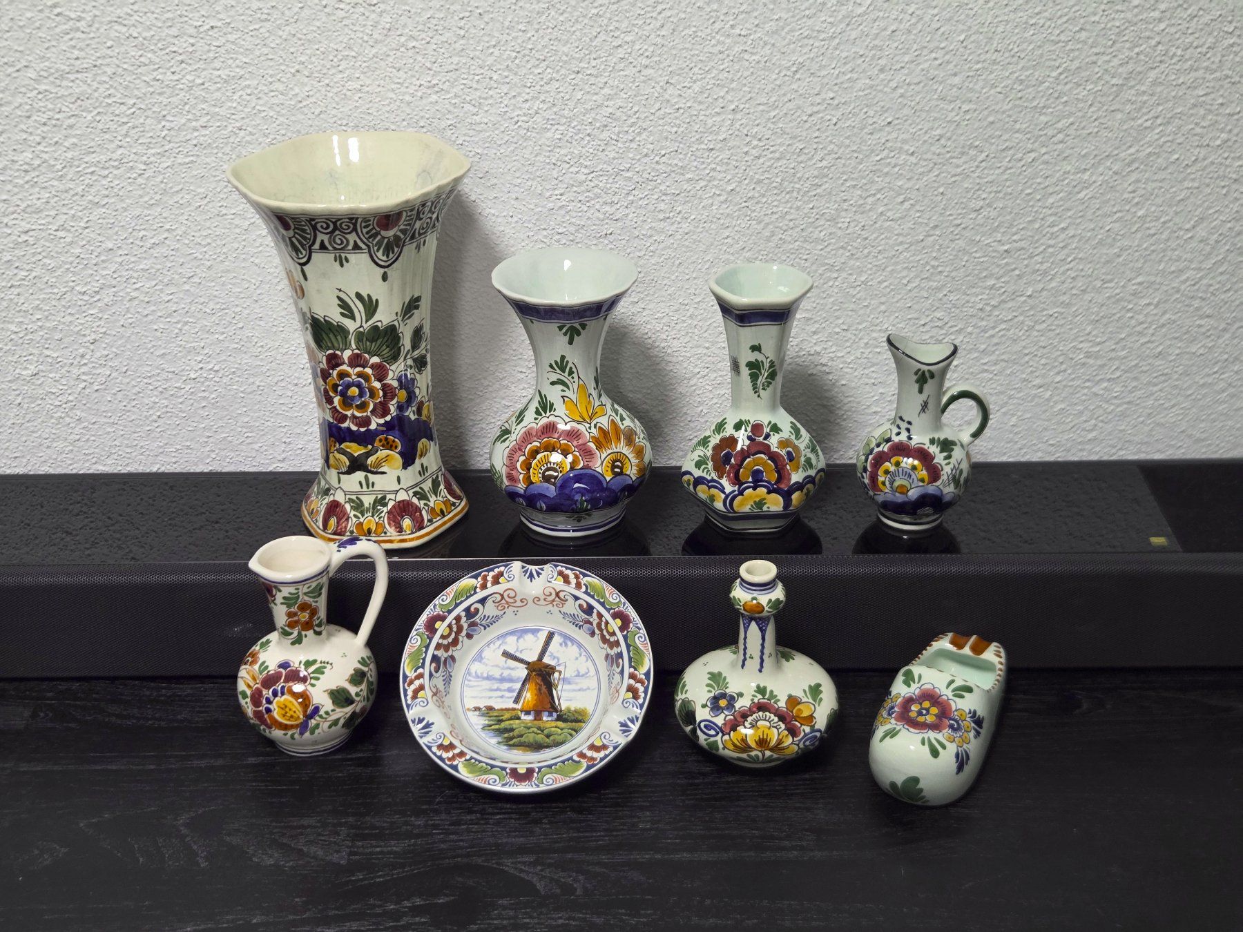 Set di piatti: Delft Keramik Geschirr - farbiges Set – Usato da Bülach venduto da DontPushTheButton