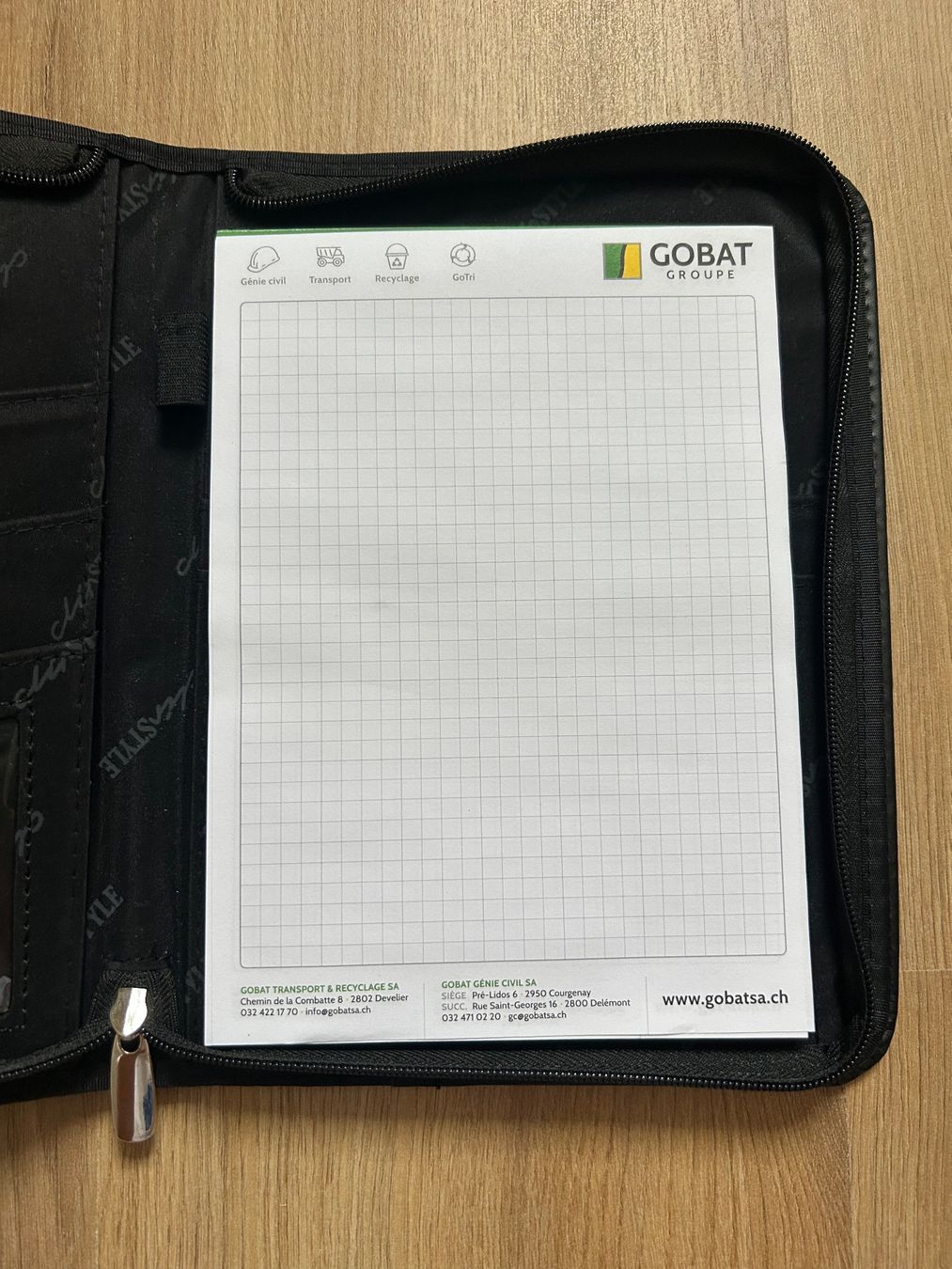Valigie & Borse: Porte-document en cuire A4 Gobat avec fermeture éclaire – Nuovo (secondo la descrizione) da Chevenez venduto da lou_79mn 3