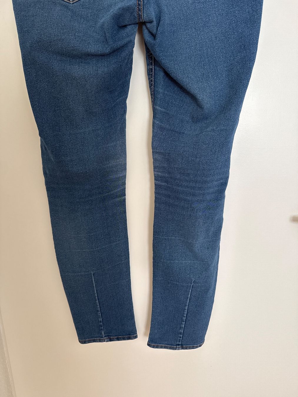 Jeans: Jeans Sfera 38/40 – Difettoso da Horgen venduto da linuxrp 5