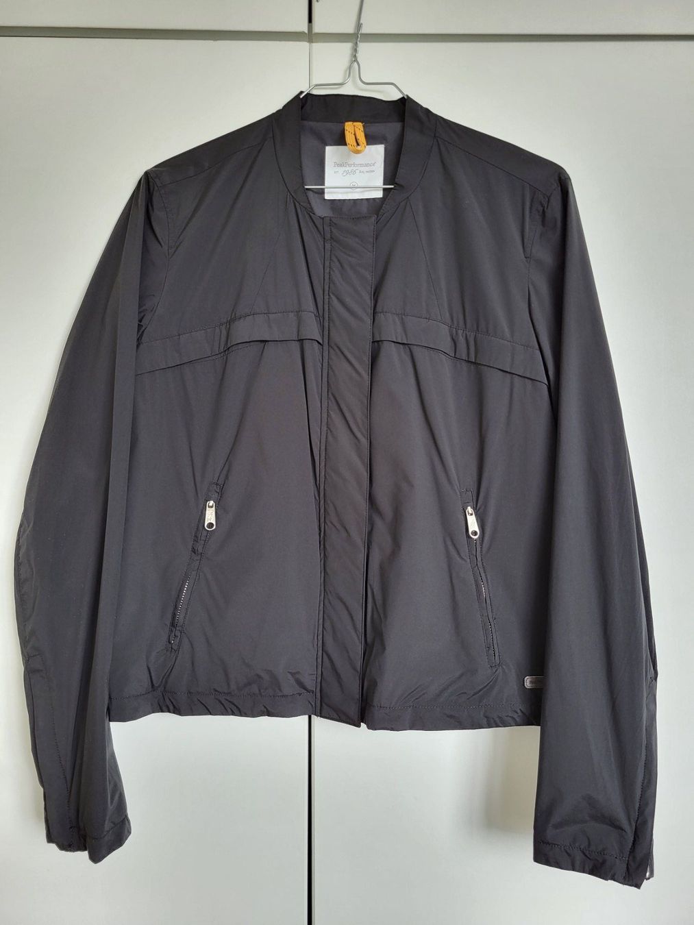 Peak Performance Completi & Tailleur: Peak Performance Damen Trainingsanzug, Gr. M/S - schwarz – Usato da Baar venduto da clar6 5