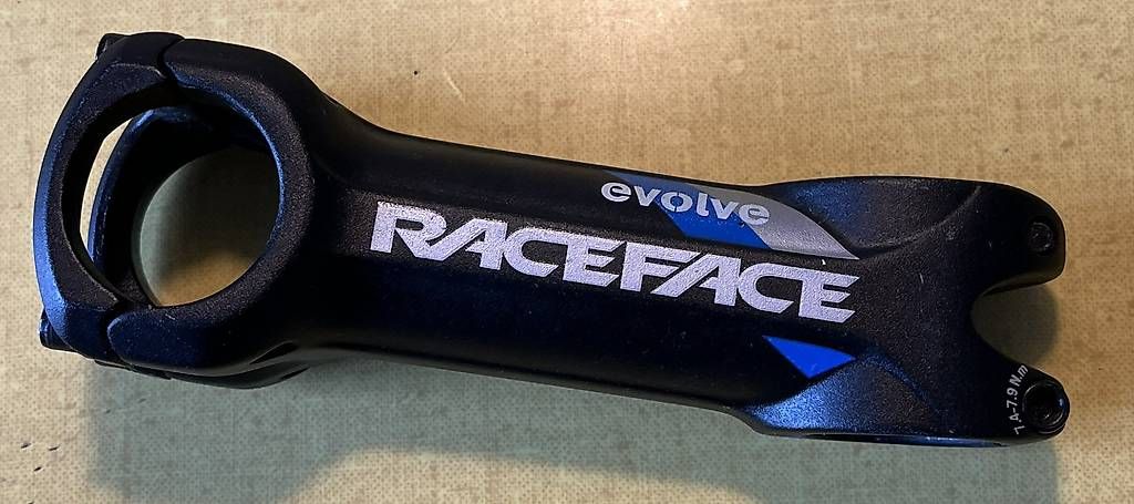 Race Face Pezzi di ricambio: Vorbau Race Face Evolve, 120mm – Usato da Bern venduto da Achkrach