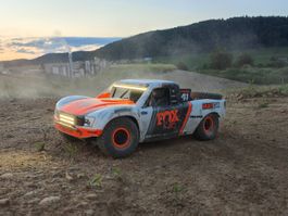 Traxxas Unlimited desert Racer (UDR)