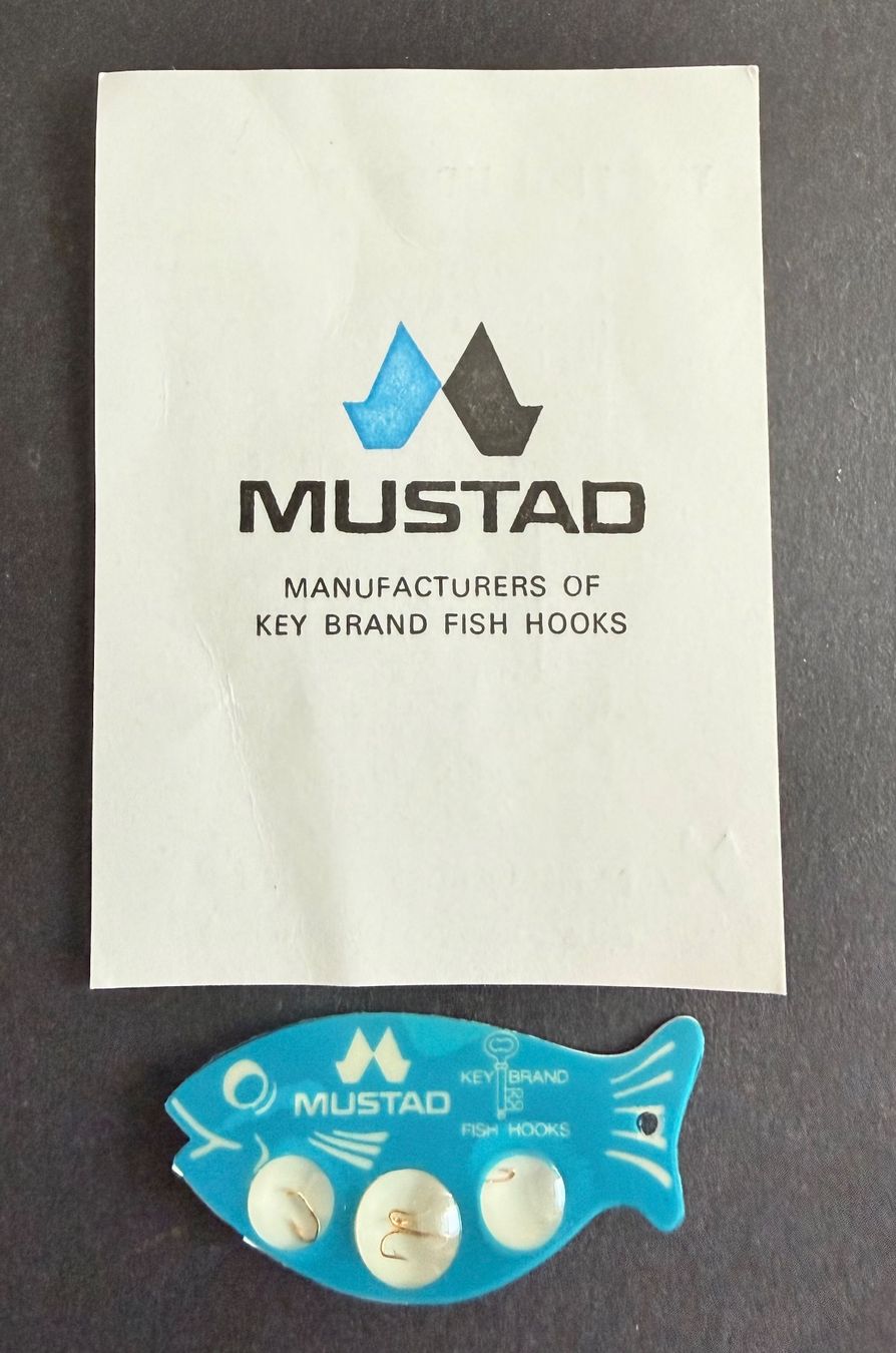 Esche: Hameçons Mustad poisson bleu vintage – Usato da Fleurier venduto da jea_j77g 1