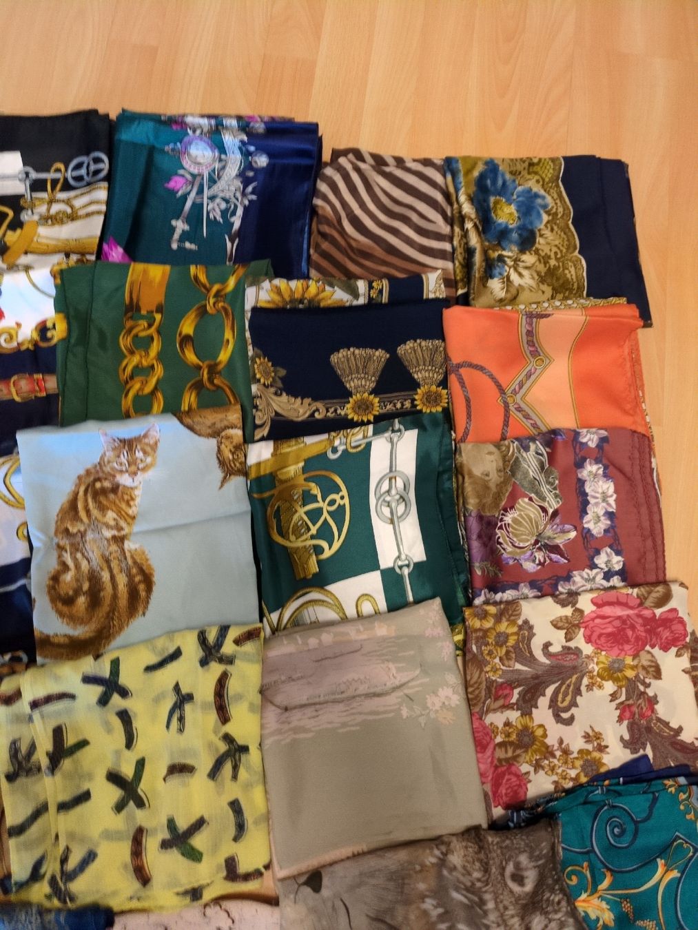 Foulard & Sciarpe: Foulards Tücher (Seiden, Polyester)  – Usato da Meilen venduto da Frensch7 2