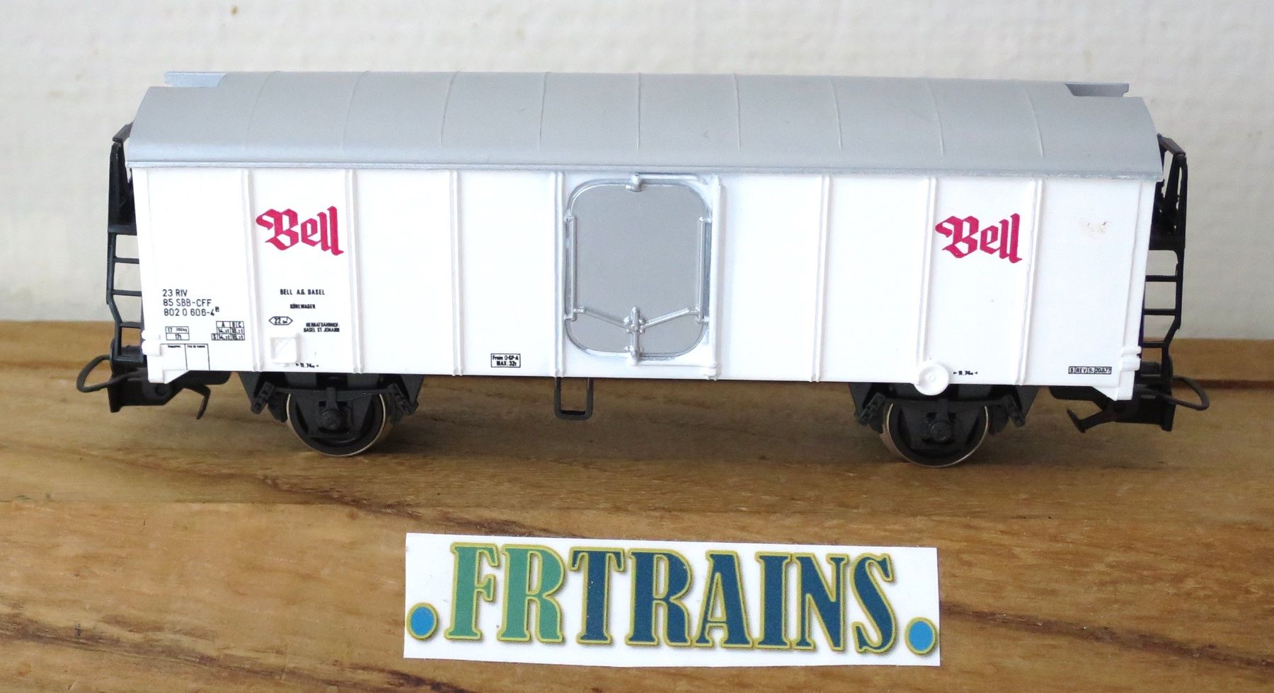 Rivarossi Modellini di ferrovie: RIVAROSSI 2432 SBB CFF FRIGO BELL – Usato da Gland venduto da FRtrains 2
