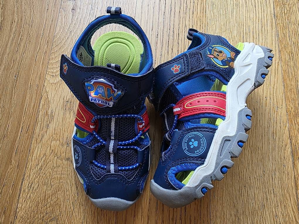 Scarpe per ragazzi: Chaussures enfants  – Usato da Epalinges venduto da Cindy_F91 1