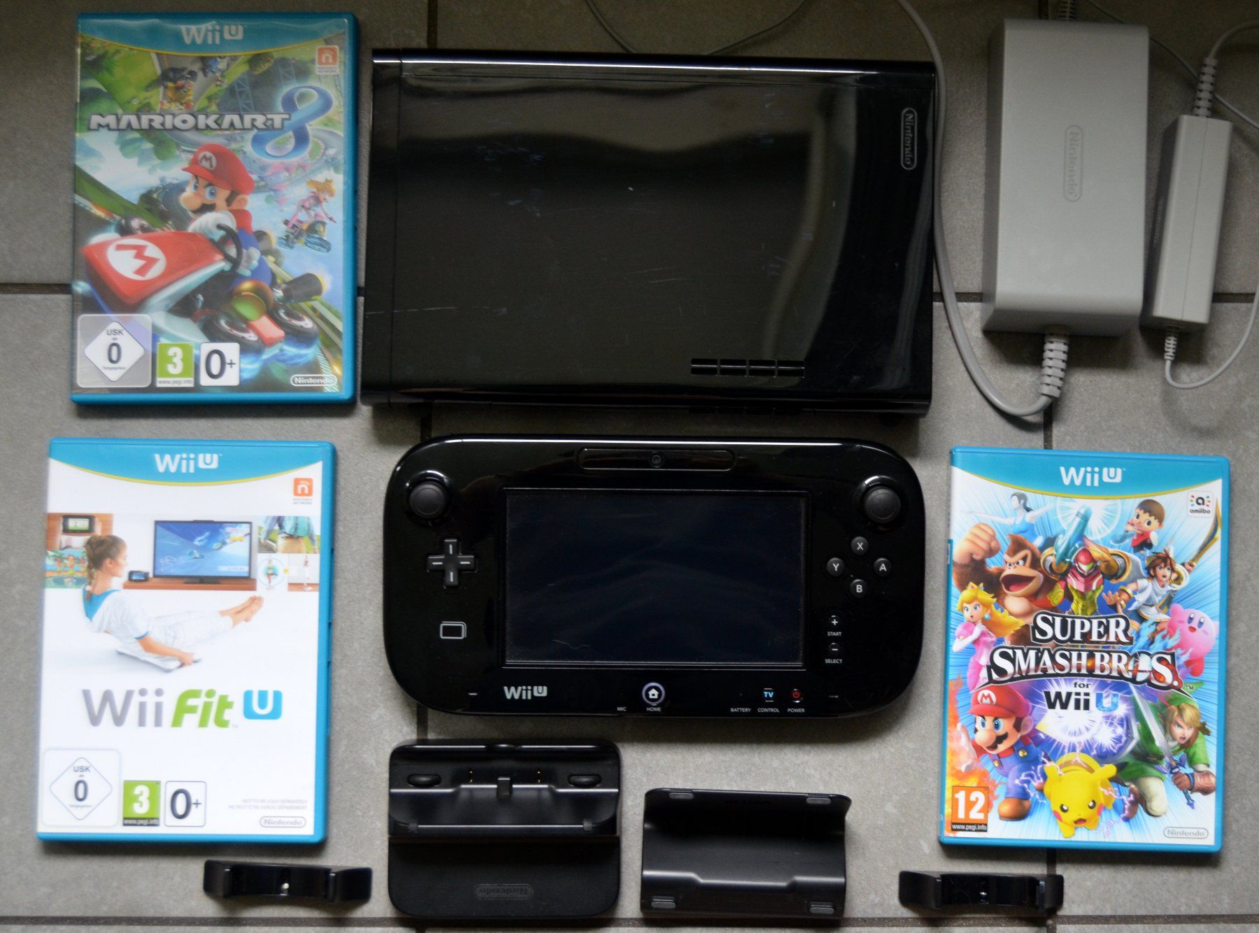 Nintendo Console: Nintendo Wii U – Usato da Collonges venduto da arashee
