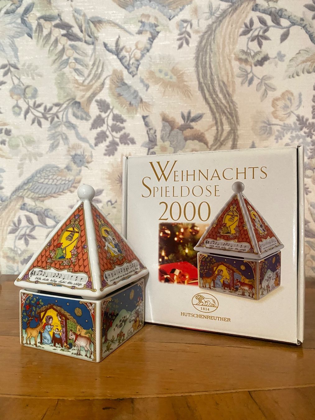 Hutschenreuther Carillon: Hutschenreuther Weihnachts Spieldose Edition 2000 – Nuovo (secondo la descrizione) da Wil SG venduto da nat_g5tn