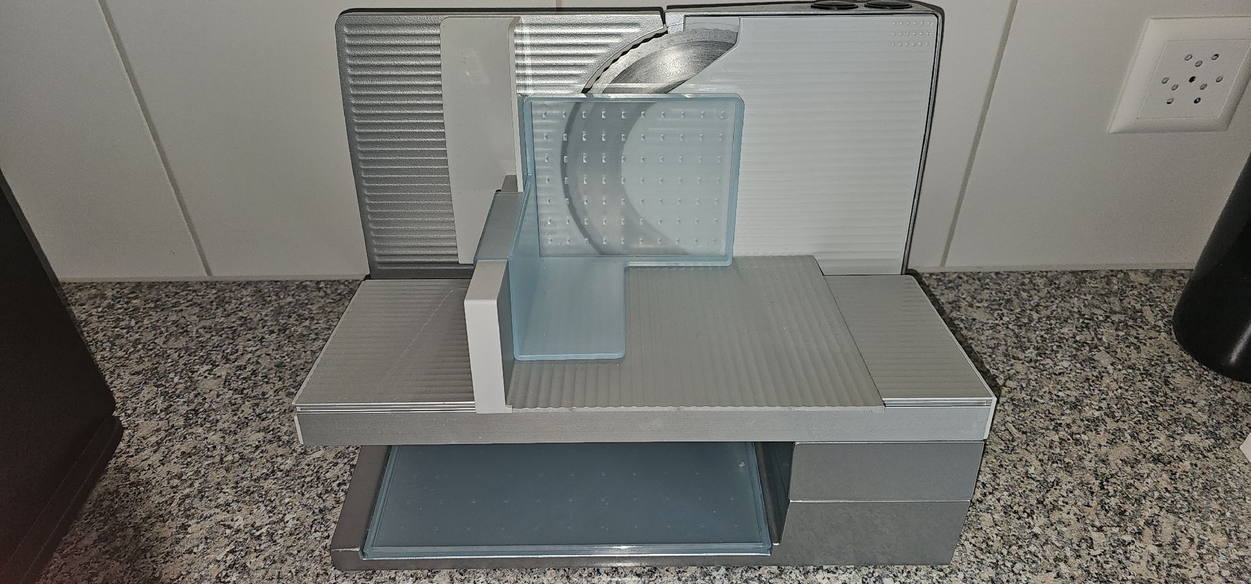 Bosch Elettrodomestici da cucina: BOSCH Aufschnittmaschine Silber gebraucht – Usato da Baden venduto da Khitsch 2