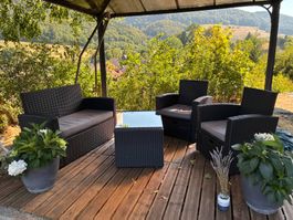 Rattan Lounge