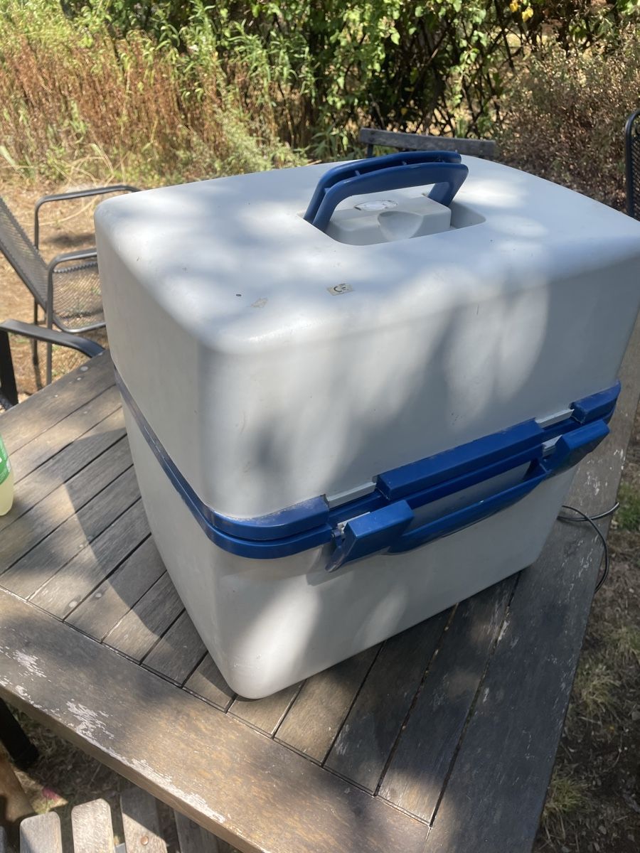 Réfrigérateurs et refroidissement: Coolbox 12 v für Auto  – D'occasion à Basel par cerroM