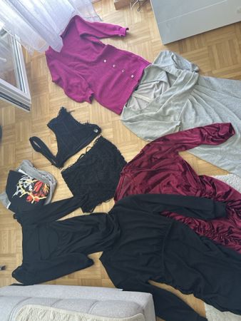 Chlotes sets with 5 dresses