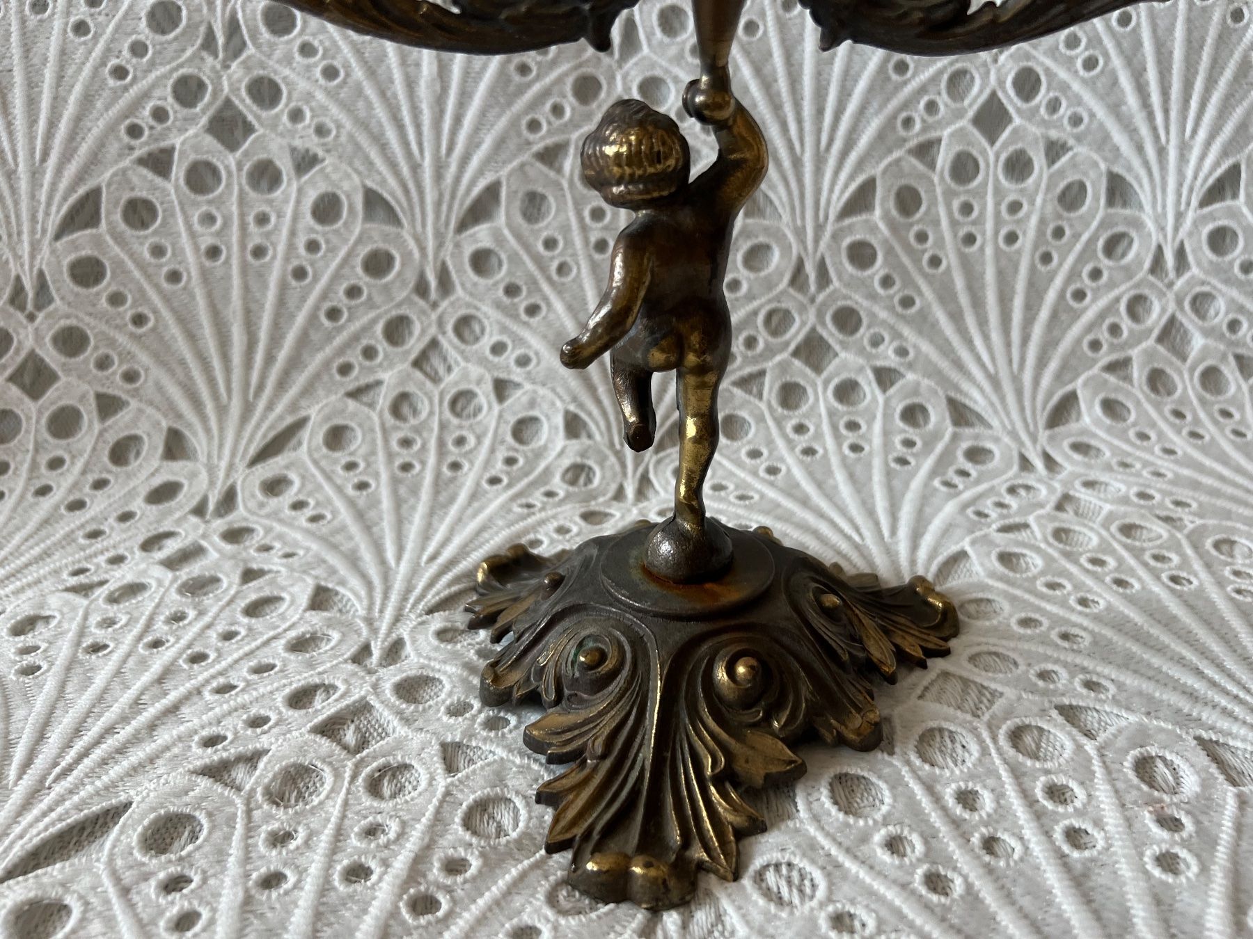 Portacandele: 3 Armiger Kerzenständer Putto Junge – Usato da Frenkendorf venduto da Only1 3