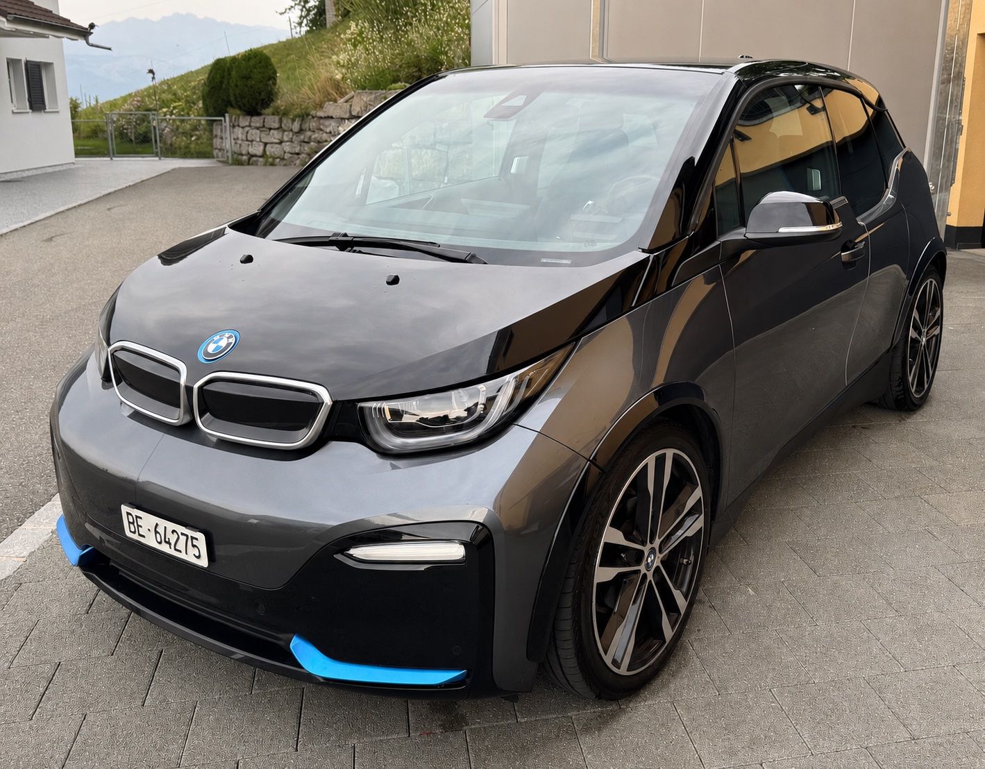 BMW Autos: BMW i3s 120Ah SoH 89% – D'occasion à Höfen b. Thun par Tradeseller 6