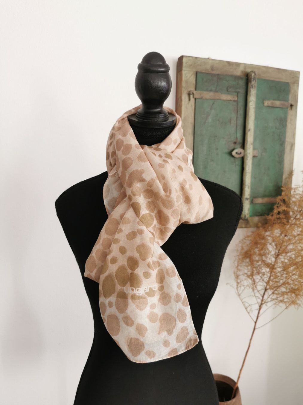 Foulard & Sciarpe: Ungaro zarter Schal – Usato da gachnang venduto da tibus1 1