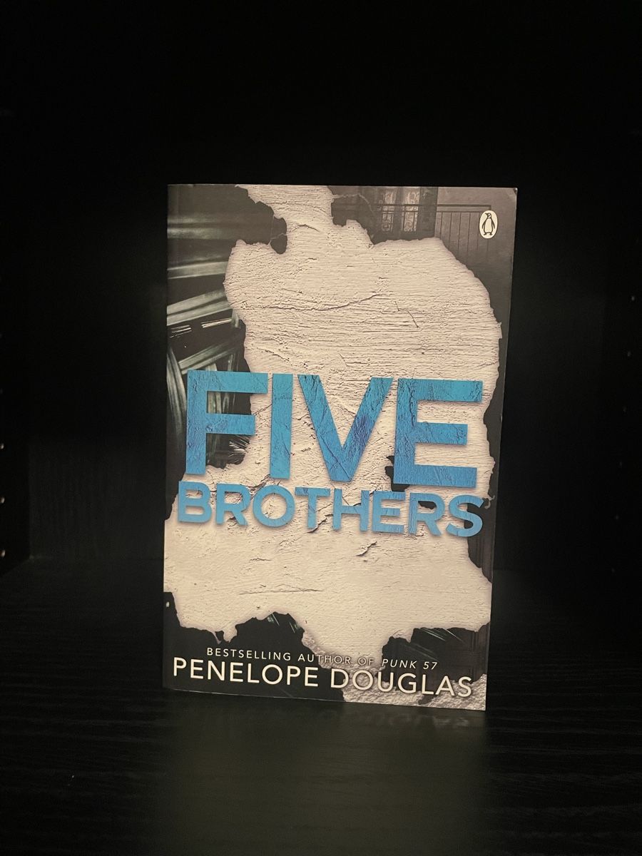 Libri: Five brothers by Penelope Douglas EN – Nuovo (secondo la descrizione) da Münchenstein venduto da yal_c6lx