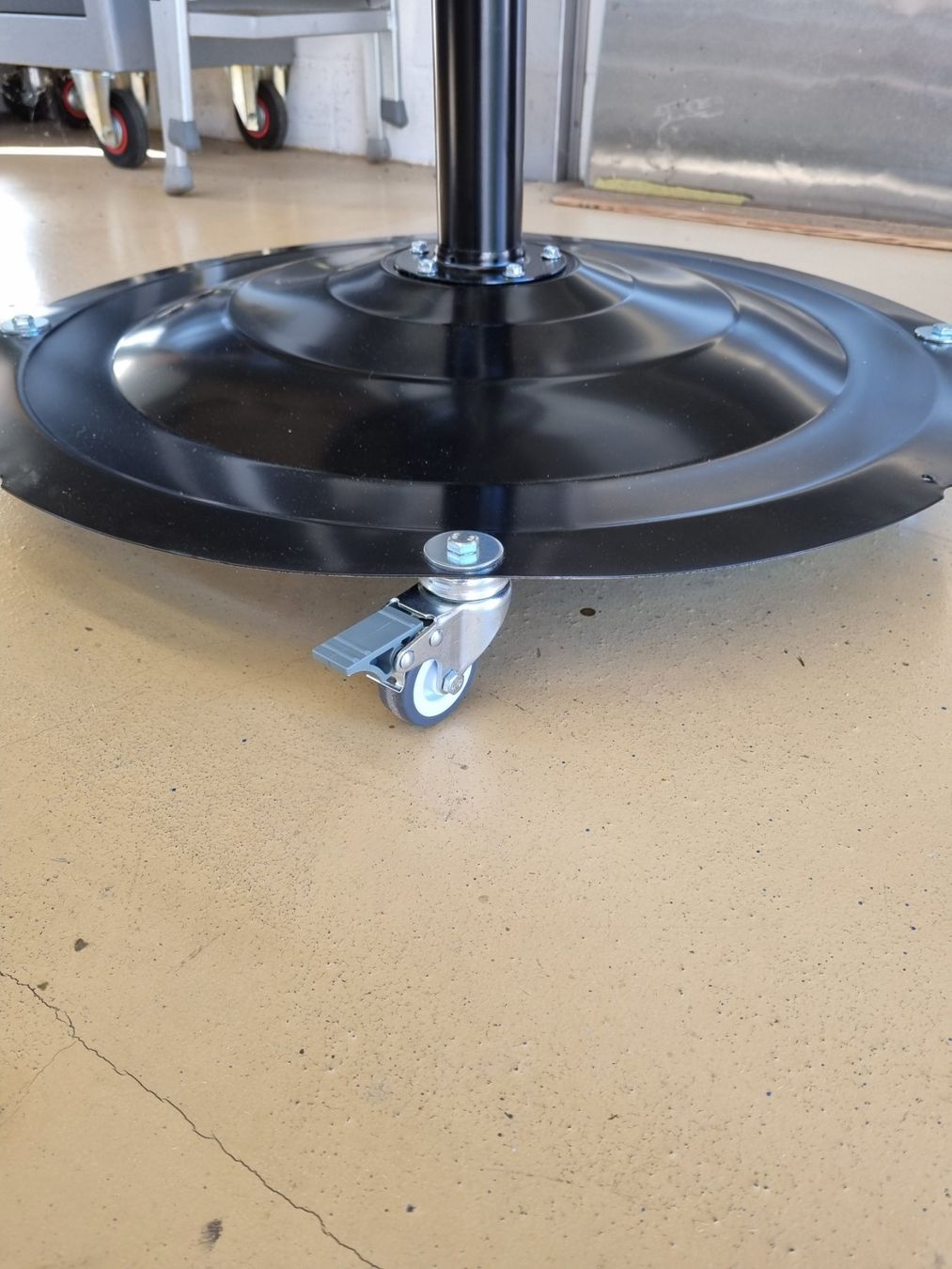 Ventilatoren: Ventilator 76 cm Durchmesser, Standmodell – Gebraucht aus Kriessern von Eddiemouse 4