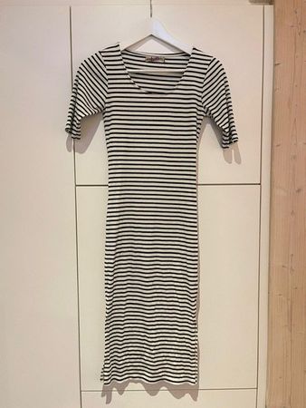 Sommerkleid gestreift, schwarz-weiss, Gr. S