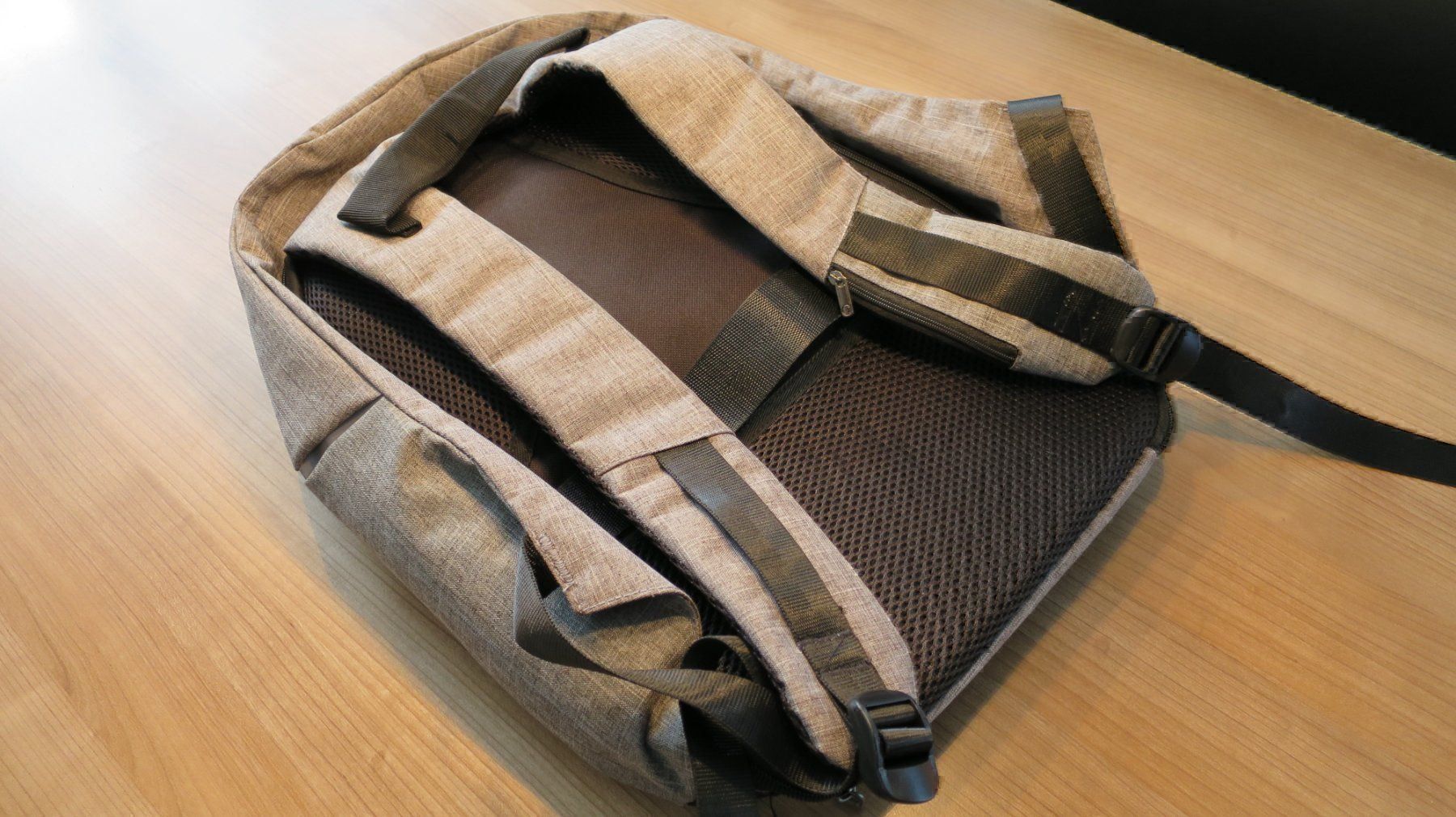 Rucksäcke: Anti Diebstahl Laptop Rucksack – Neu (gemäss Beschreibung) aus Sachseln von Palur 5