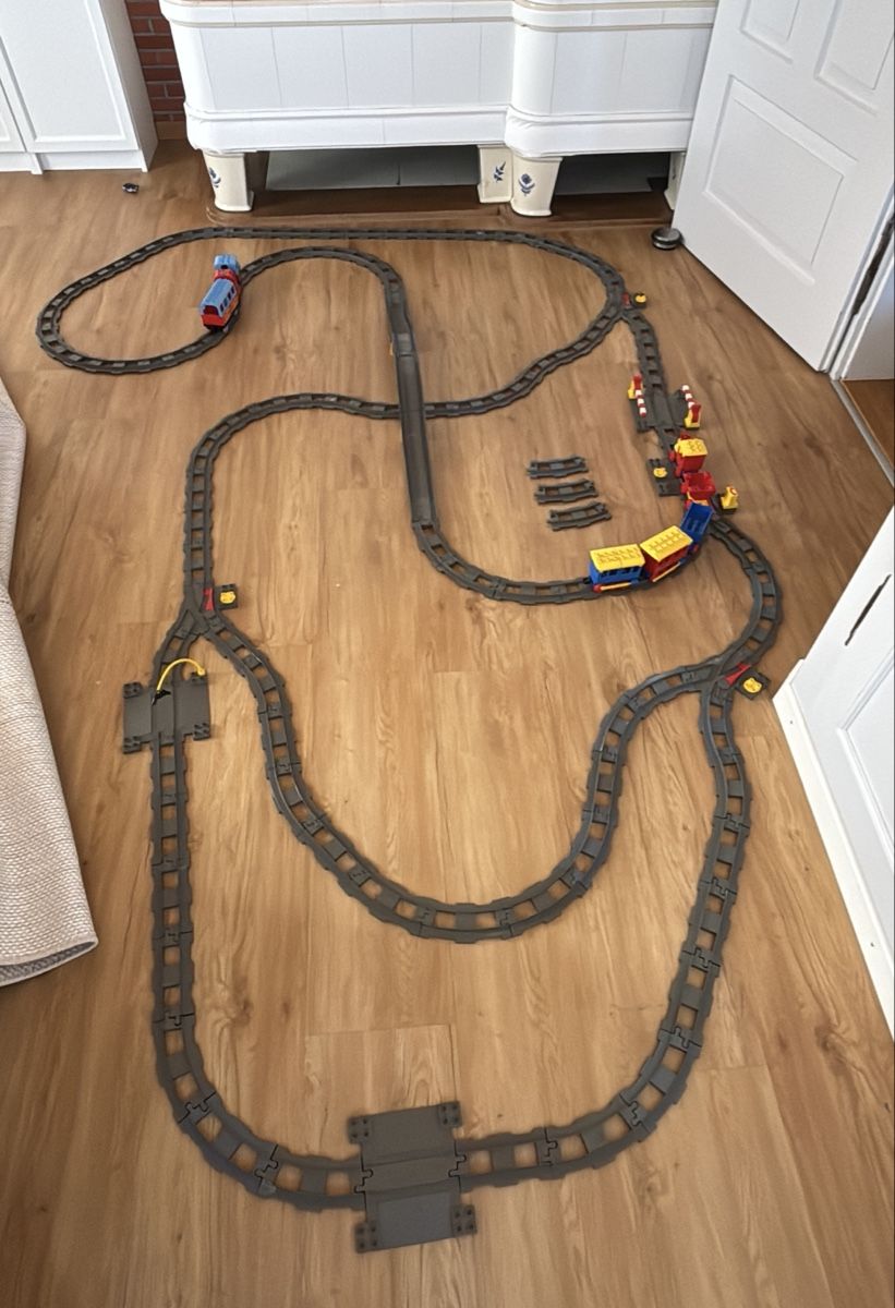Lego Spielzeuge: Riesiges Lego Duplo Einsenbahn Set – Gebraucht aus Lohn SH von mic_fzn9