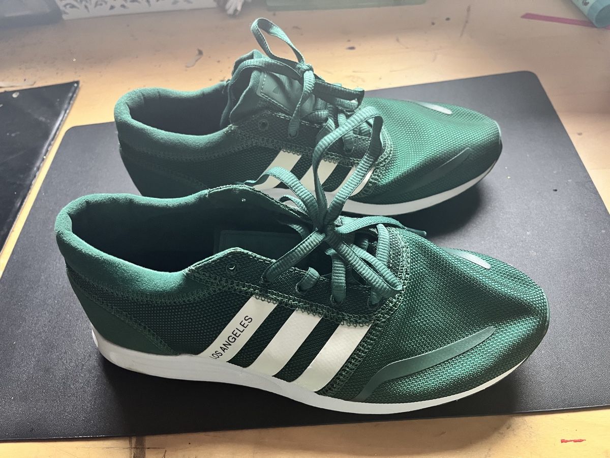 Adidas Scarpe da uomo: Adidas Turnschuhe Grösse 41 – Usato da Hochdorf venduto da Forestgreen 1