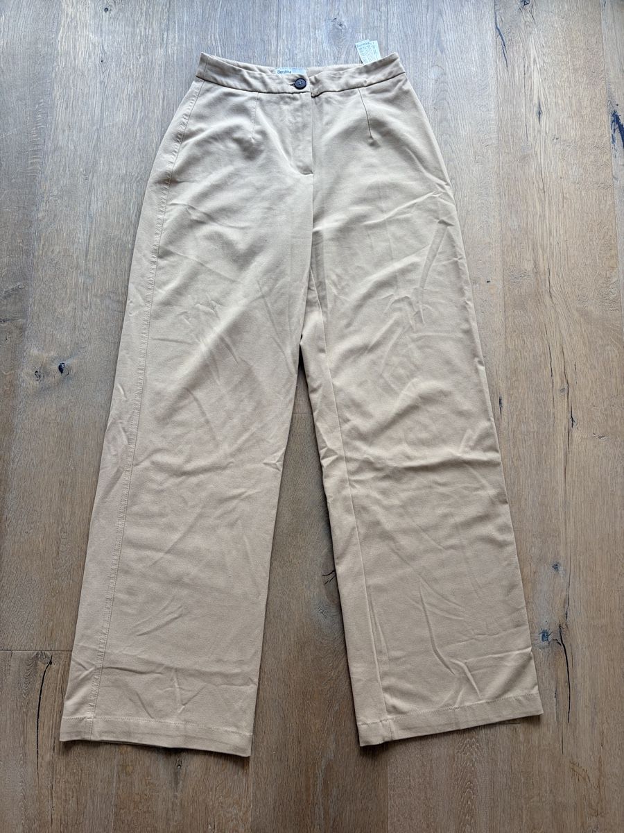 Bershka Pantaloni: Pantalon beige Bershka taille 38  – Usato da Champlan venduto da Ger77