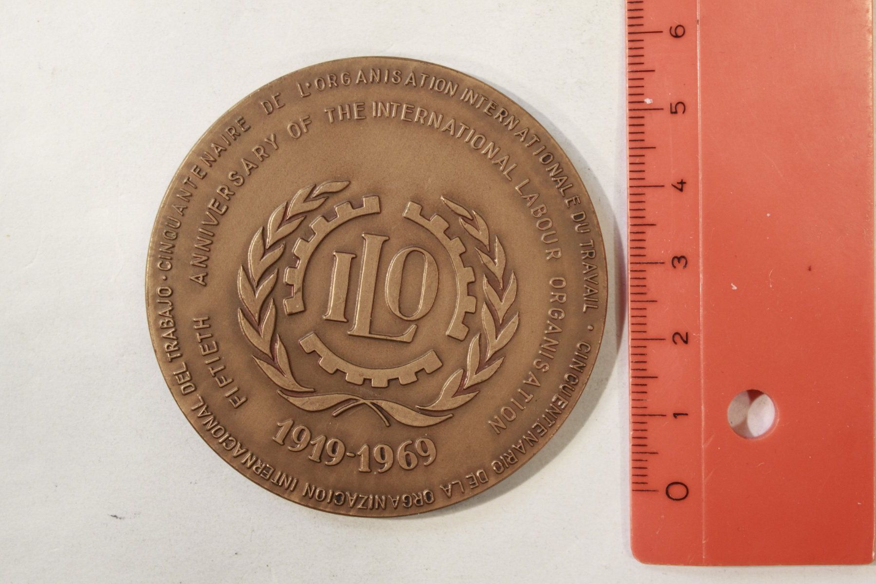 Medaillen: Medaille ILO 1969 – Gebraucht aus La plaine von 7A6T2ME 1