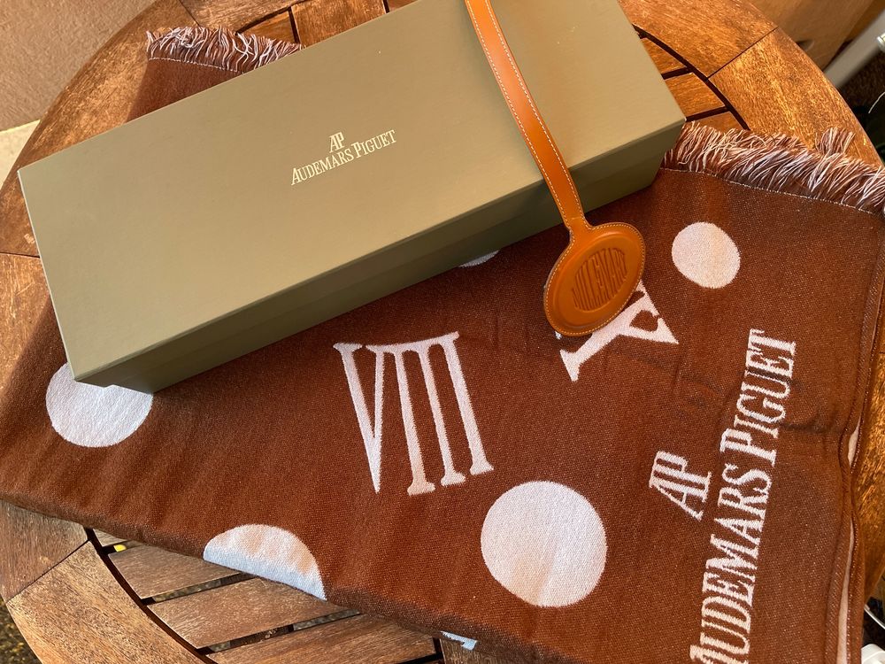 Foulard Carré Audemars Piguet En Soie - Multicolore - Occasion - Style Bandana