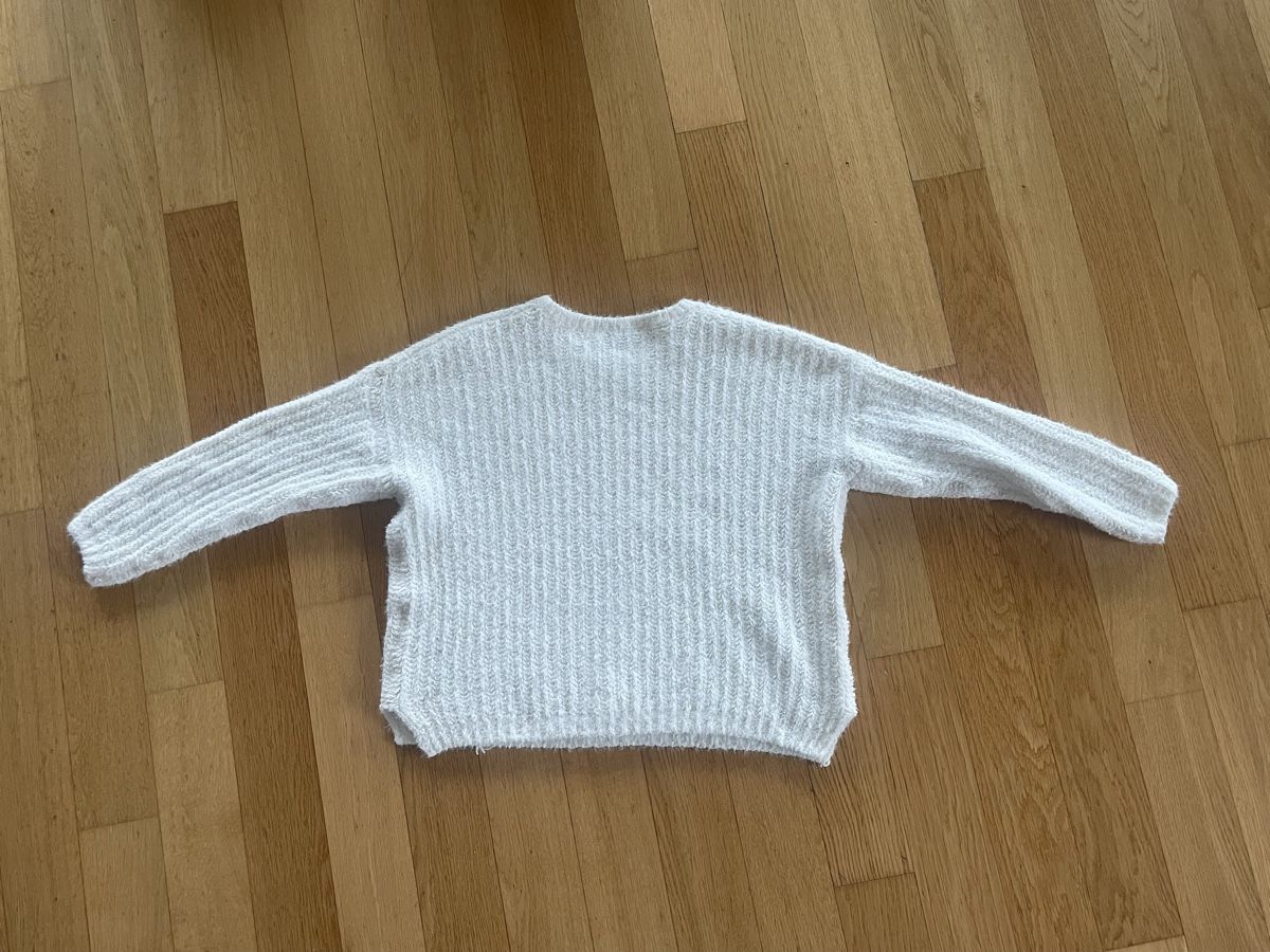 Maglioni & Felpe: Weicher, kuscheliger Pullover in Weiss, Grösse L – Usato da Obernau venduto da Andypsilon70 1