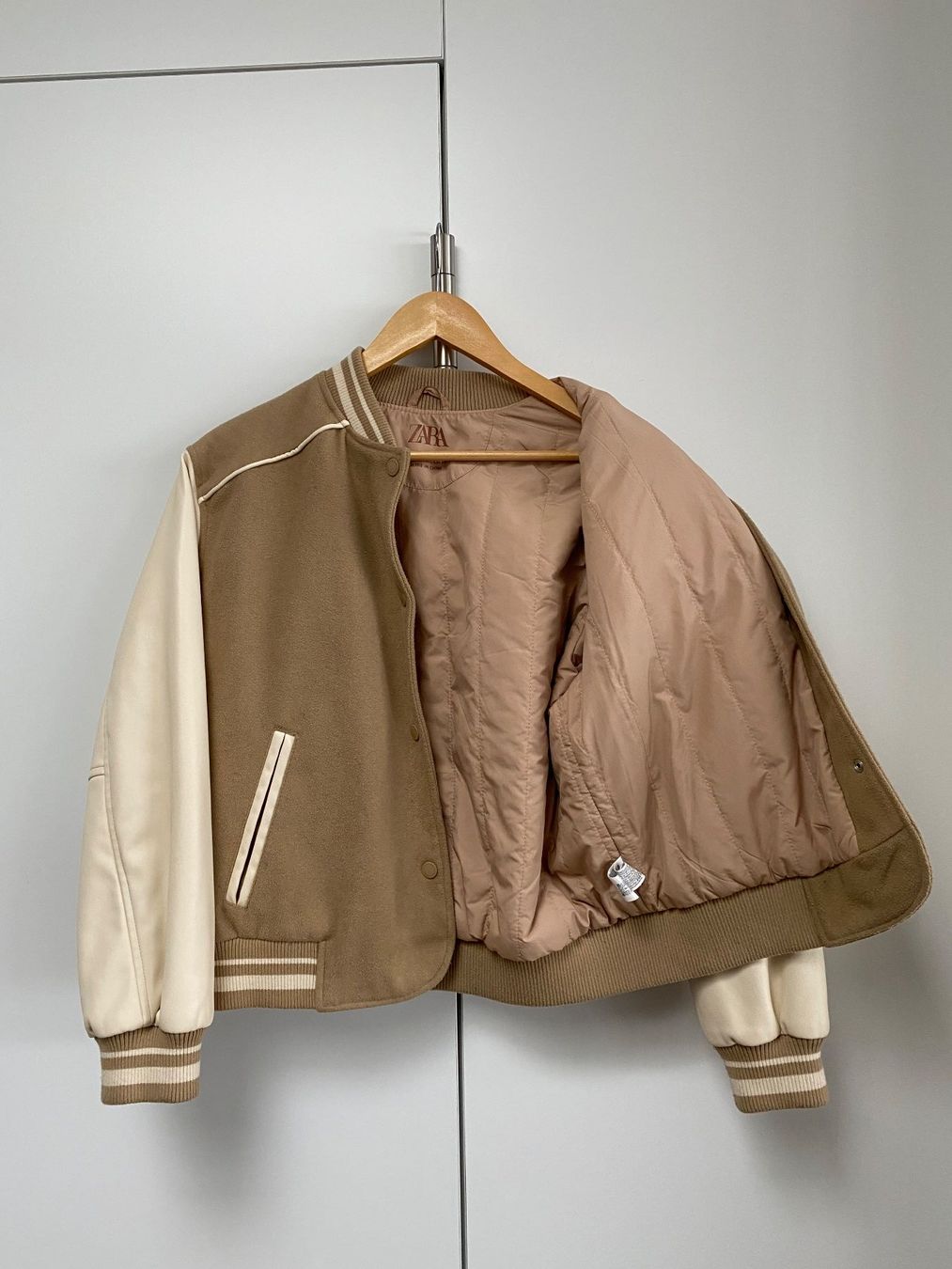 Zara Jacken & Mäntel: Mädchen Jacke ZARA Gr. 13/14, 164 – Gebraucht aus Richterswil von Busanca 2