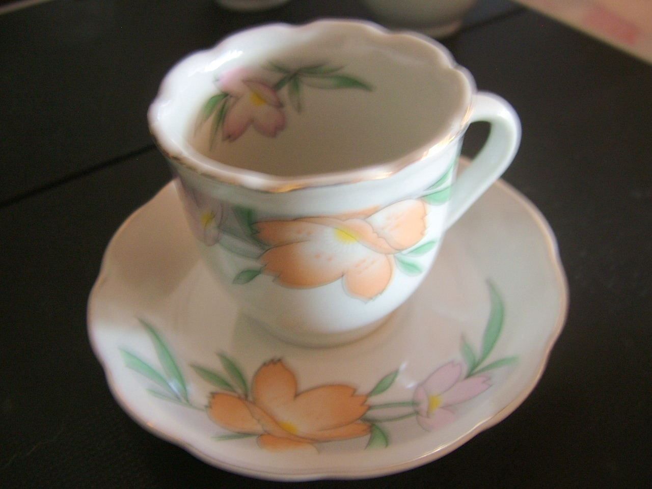Tazze: 4 Espressotassen mit Blumen / Goldrand %% – Usato da Nunningen venduto da Ave51 1