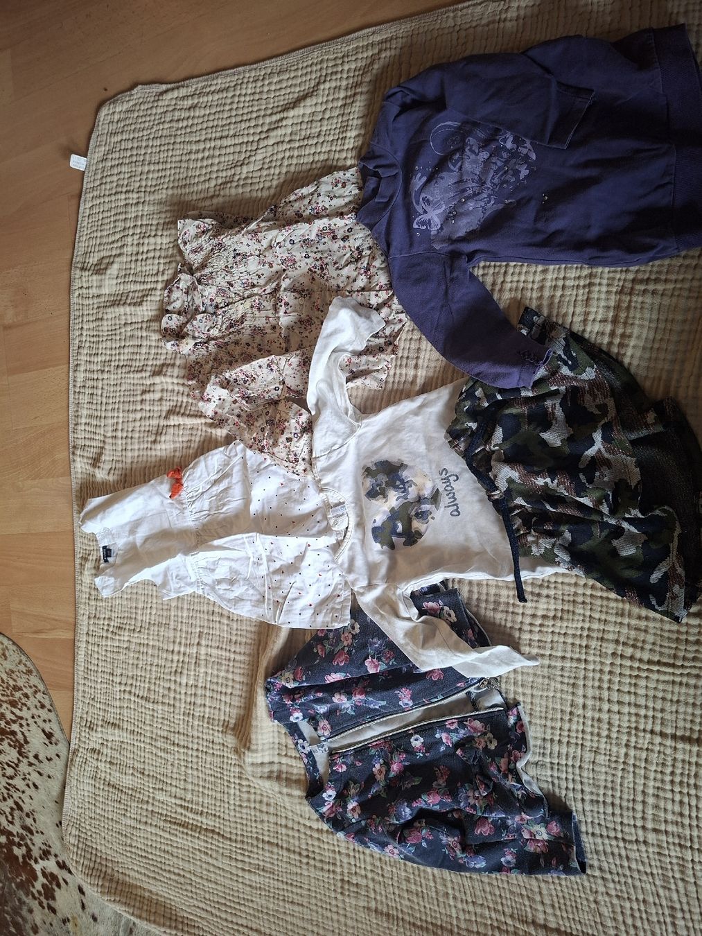 Kleiderpakete & -sets: Mädchen Kleiderset 86/92 – Gebraucht aus Oberkulm von schoeli 3