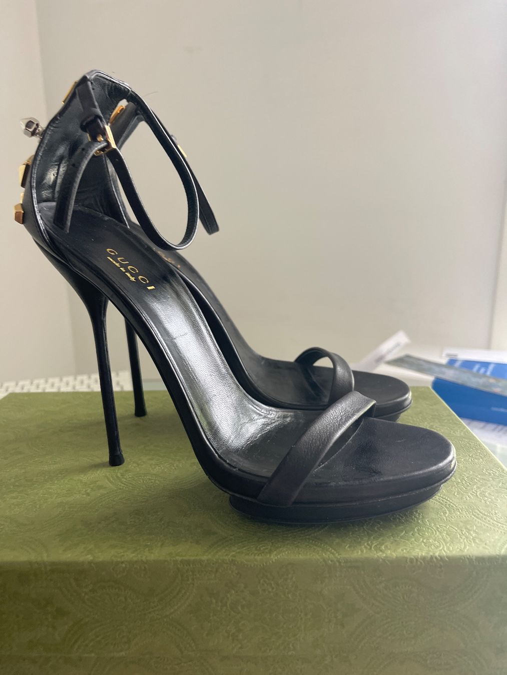 Gucci Scarpe da donna: Gucci Sandalen 38.5 – Usato da Agra venduto da Milena_L 2