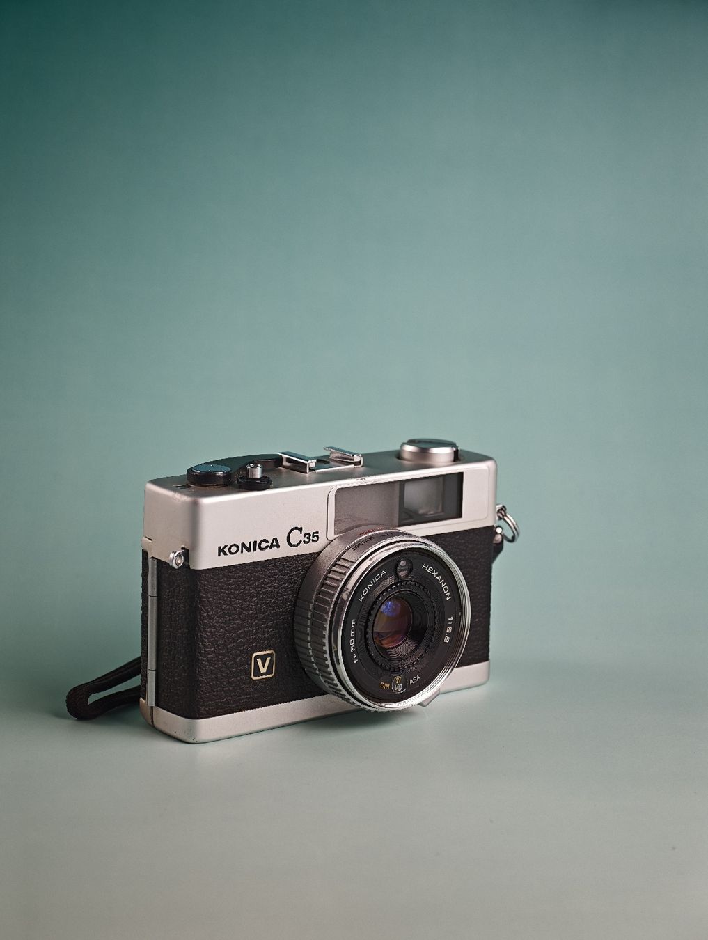 Konica Fotocamera: Konica C35 V – Usato da Oron-le-Châtel venduto da max_zg5l