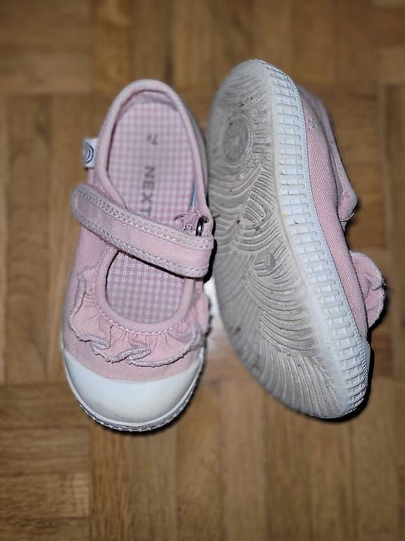 Scarpe per ragazze: Verschiedene Schuhe in Grösse 25 – Usato da Frick venduto da Spain_3 3