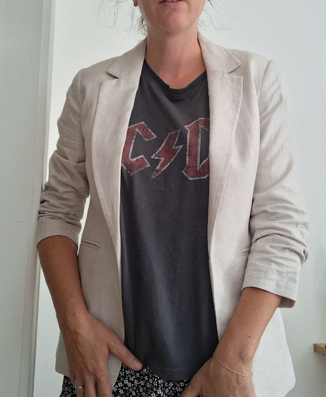 H&M Giacche: H&M Linen Summer Blazer Size M Beige – Nuovo (secondo la descrizione) da Wil SG venduto da tre_g2l7 1