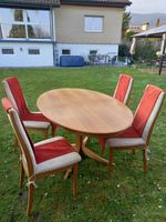 Tisch Nussbaum