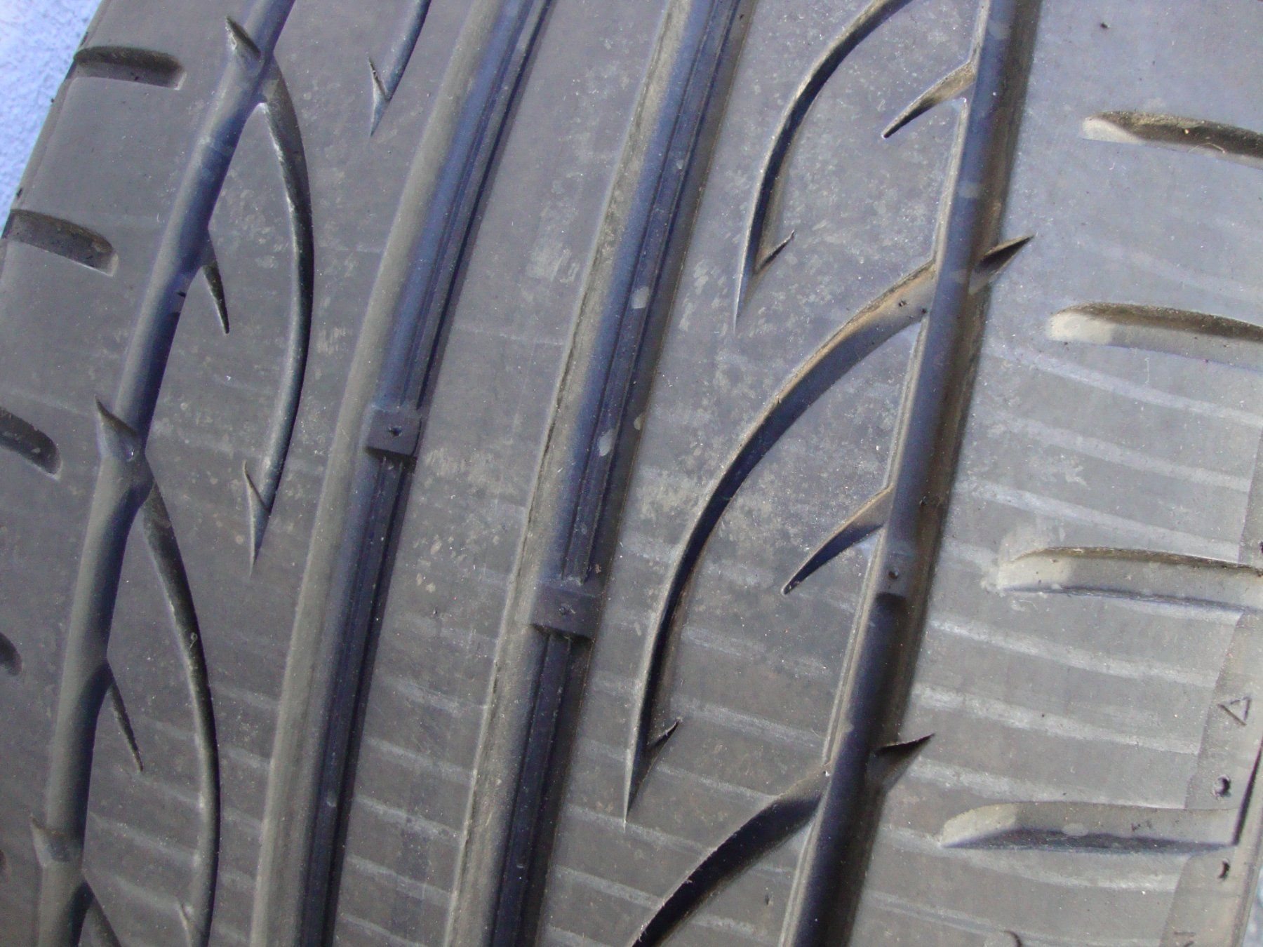 Hankook Pneumatici & Ruote complete: Sommerreifen  205/40/17 – Usato da Thun venduto da Velo-7 2