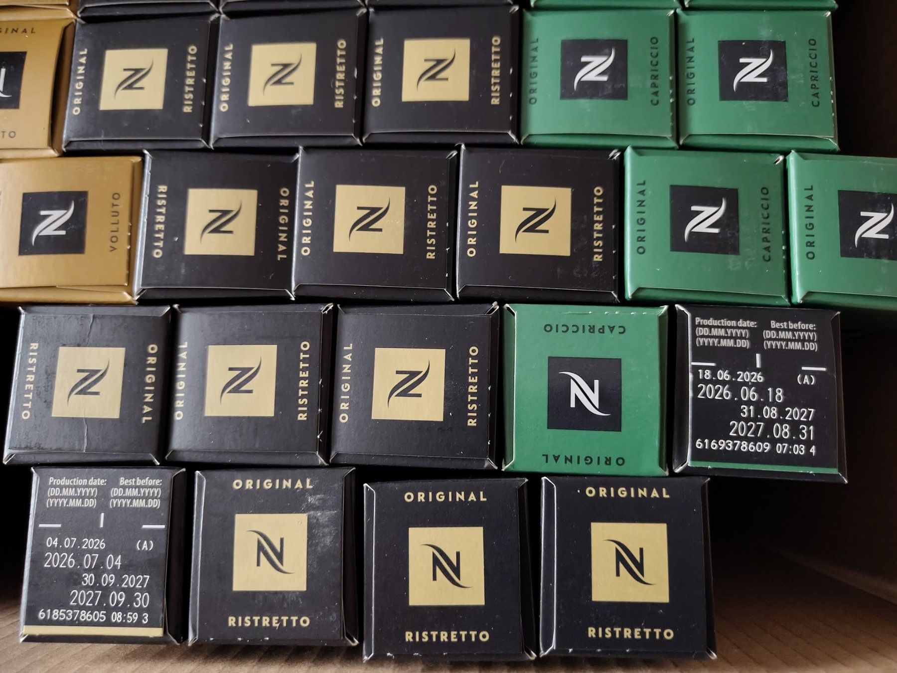 Nespresso Lebensmittel & Spezialitäten: Nespresso Kaffeekapseln Sortiment gemischt ungeöffnet – Neu (gemäss Beschreibung) aus Schöftland von sunneschiin2016 1