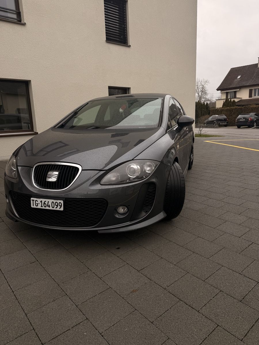 Seat Automobili: Seat Leon R evo 2012, Grey – Nuovo e nell'imballaggio originale da Wängi venduto da gou_n78c 5
