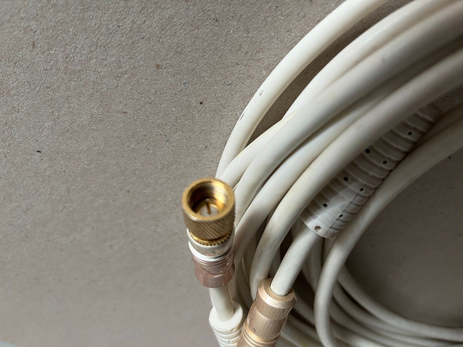 Câbles: Kabel für Satellitenempfänger – D'occasion à Winterthur par tbuyer 1