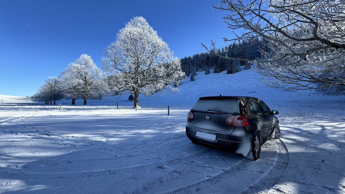 VW Autos: VW Golf 2.0 FSi 2007 – Défectueux à Nods par specialkasdidi 1