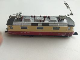 E-Lok Re 4/4 II "TEE" der SBB von Fleischmann N, Fabrikneu