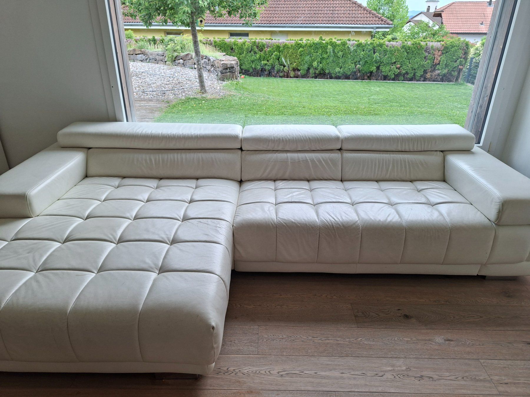 Divani: Sofa Leder Weiss – Usato da Hämikon venduto da gas_nd2n