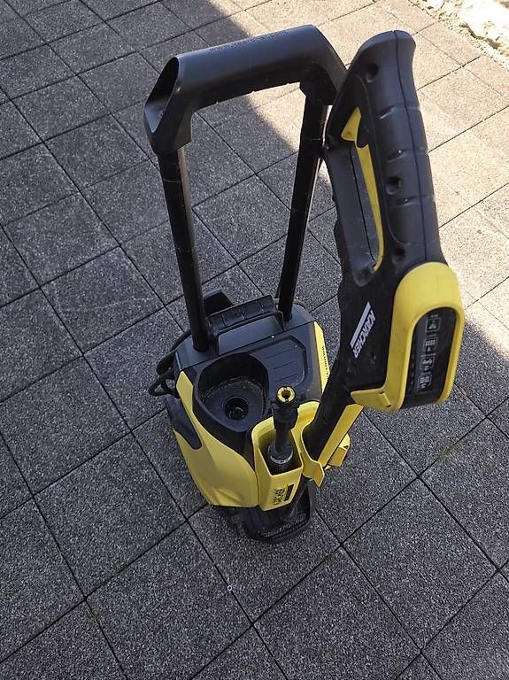 Idropulitrici ad alta pressione: Kärcher K4 Full Control – Usato da Kaltbrunn venduto da Resli 3