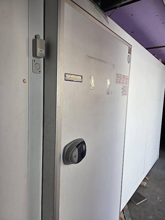 Gefrierschrank: Cella Fresco e Congelato  – Gebraucht aus Luzern von fra_d6zw 2