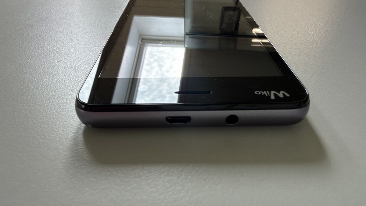 Wiko Telefoni cellulari / Smartphones: Wiko Jerry Android 6.0 gebrauchter Zustand – Usato da Kirchberg BE venduto da pimposchinder 3