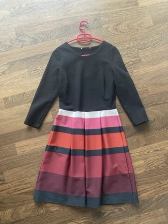 Kleid von Anna Field